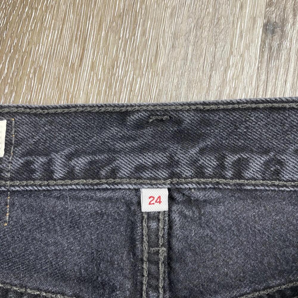 Levi’s Premium Black Denim Skirt W24 Raw Hem Grunge Chain PC9 34963-0027 - Picture 8 of 16